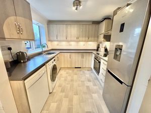 Kitchen- click for photo gallery